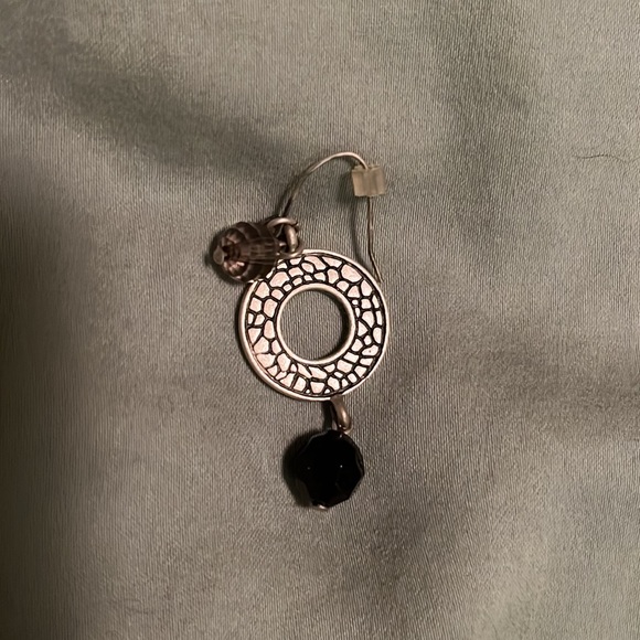 Vintage Chicos 3 strand necklace and earrings - Picture 2 of 4